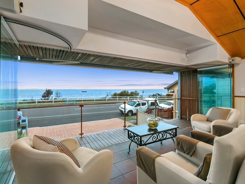 110 Shorncliffe Parade, Shorncliffe QLD 4017