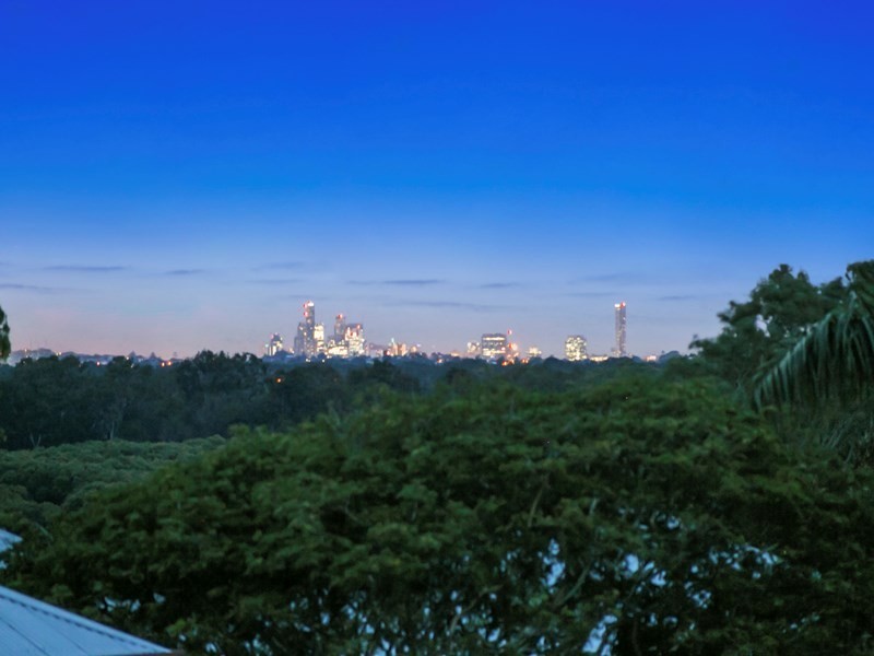 110 Shorncliffe Parade, Shorncliffe QLD 4017