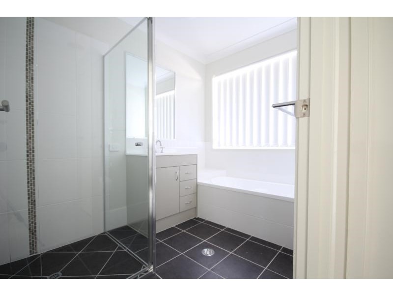 3 Roy Street, Bellbird Park QLD 4300