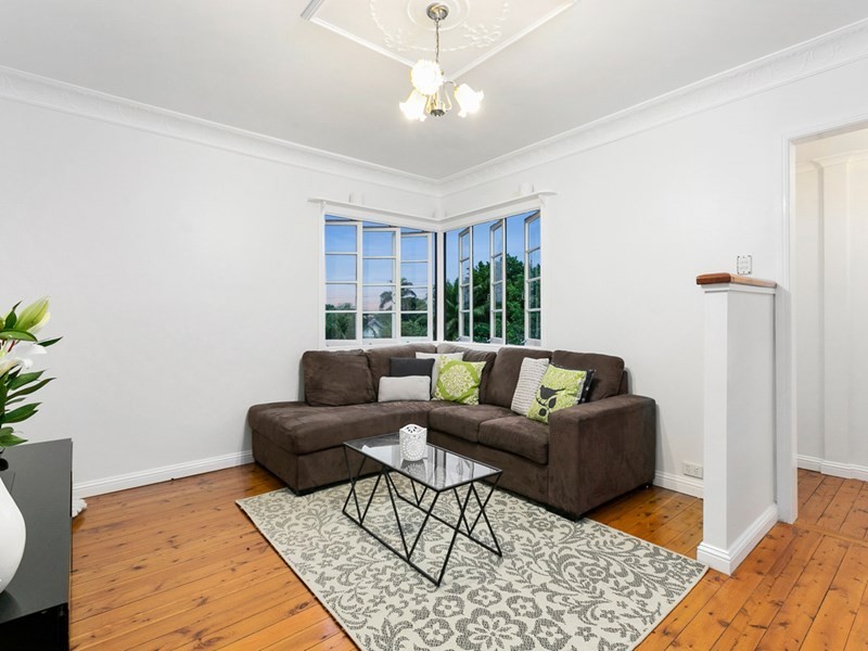76 Pond Street, Mount Gravatt East QLD 4122