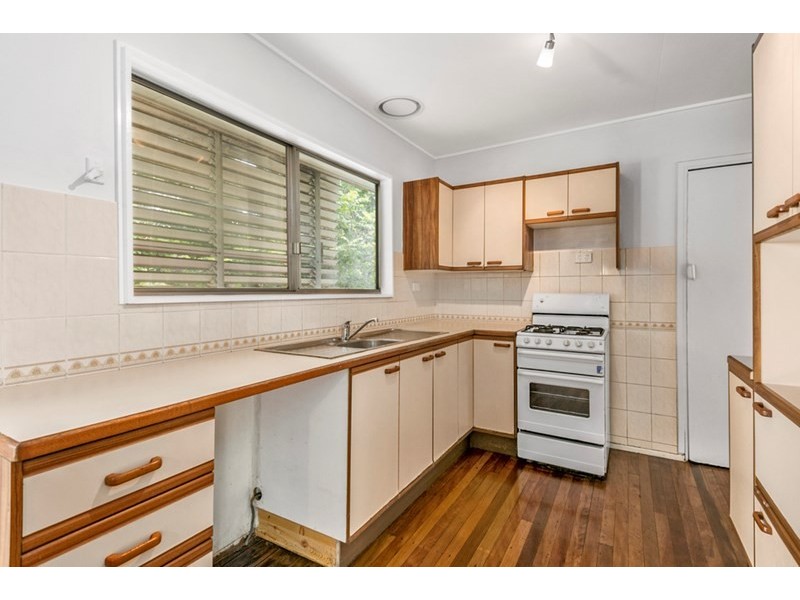 17 Arkindale Street, Nathan QLD 4111