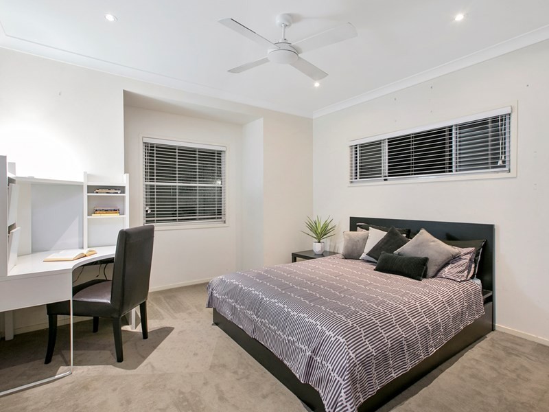 18 Governor Terrace, Murarrie QLD 4172