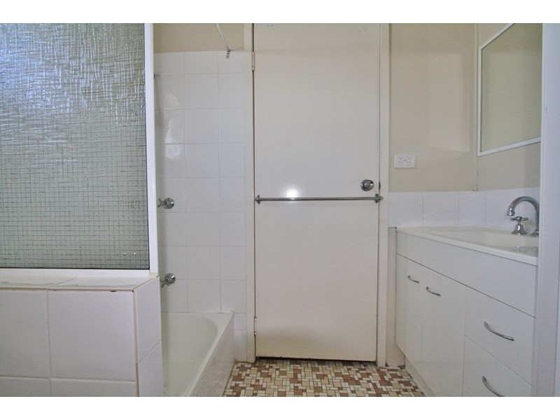 1/36 Chaucer Street, Moorooka QLD 4105