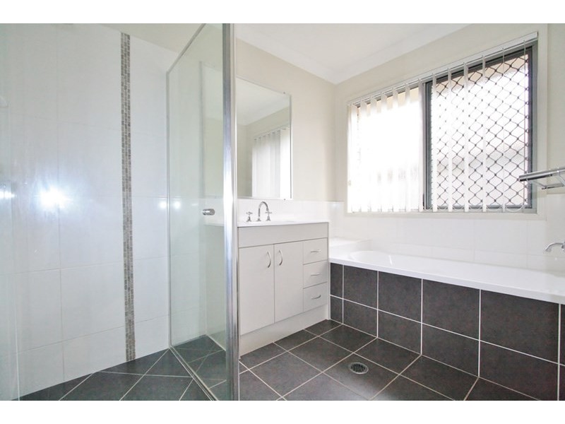 81 Cardena Drive, Augustine Heights QLD 4300