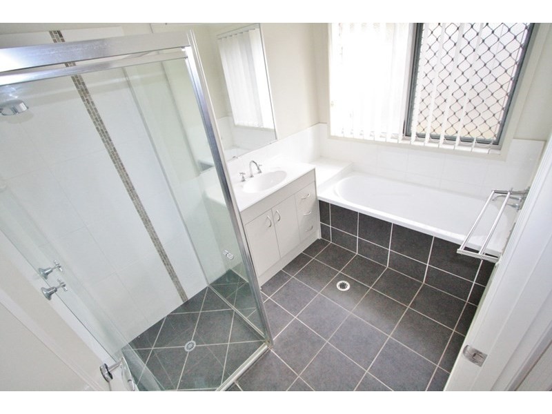 81 Cardena Drive, Augustine Heights QLD 4300