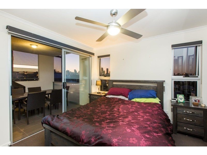1602/67 Linton Street, Kangaroo Point QLD 4169