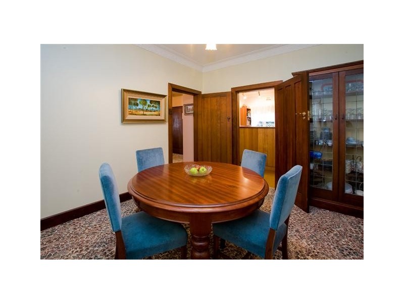 523 Old Cleveland Road, Camp Hill QLD 4152