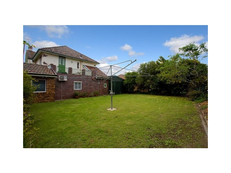 523 Old Cleveland Road, Camp Hill QLD 4152