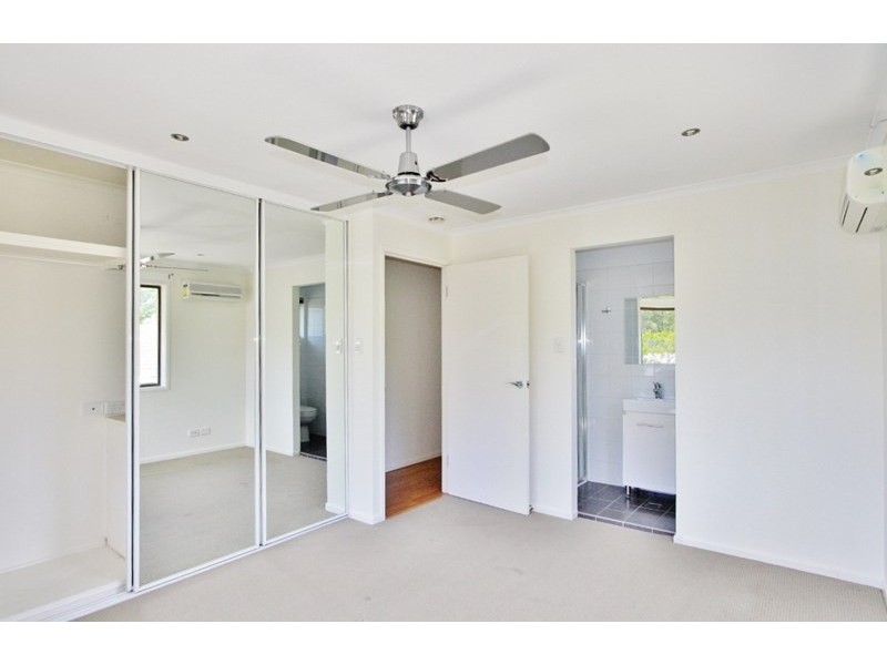 20 Passchendaele Street, Tarragindi QLD 4121