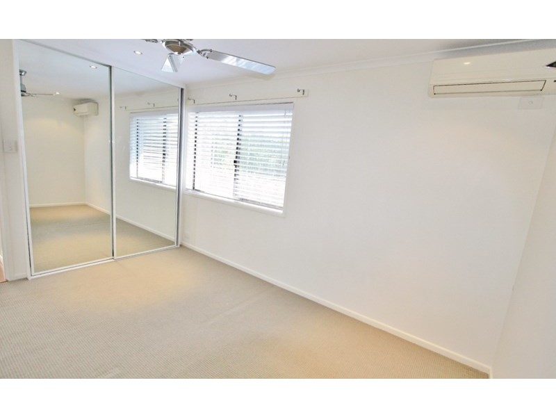 20 Passchendaele Street, Tarragindi QLD 4121