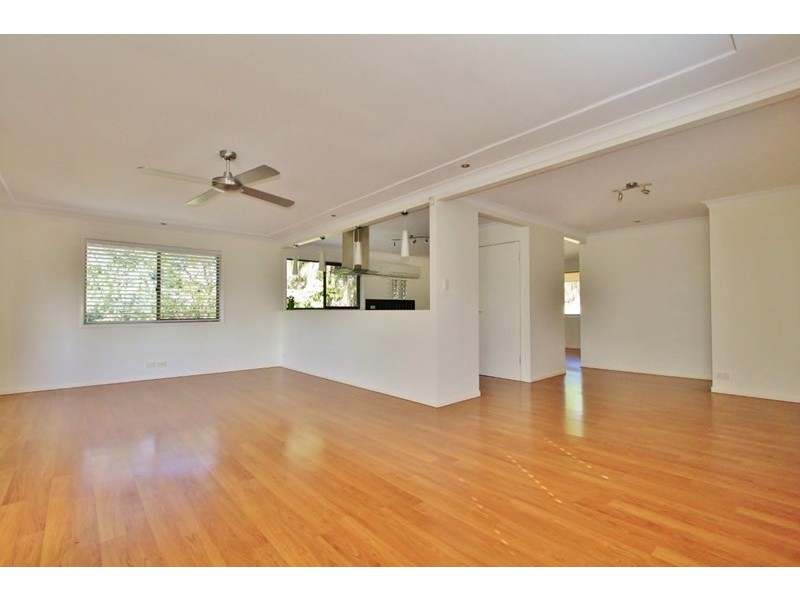 20 Passchendaele Street, Tarragindi QLD 4121