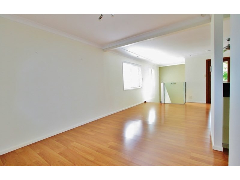 20 Passchendaele Street, Tarragindi QLD 4121