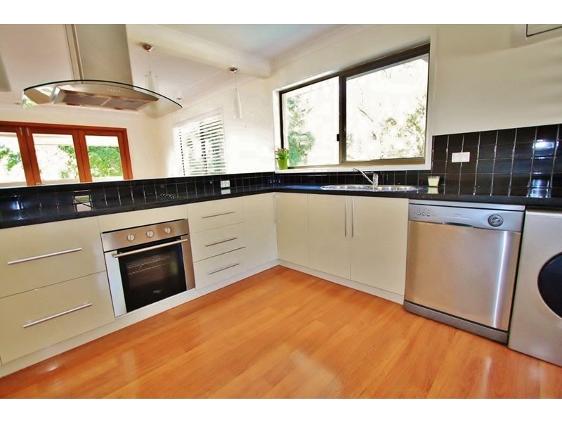 20 Passchendaele Street, Tarragindi QLD 4121