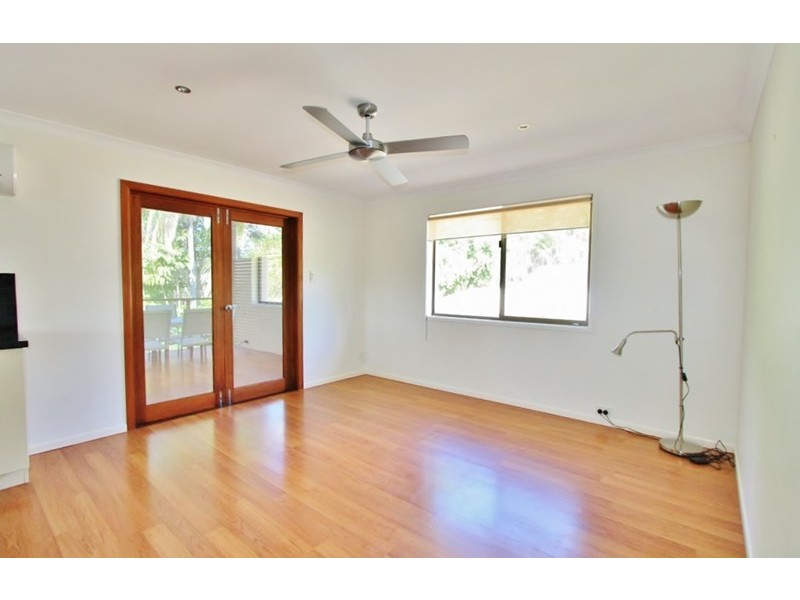 20 Passchendaele Street, Tarragindi QLD 4121