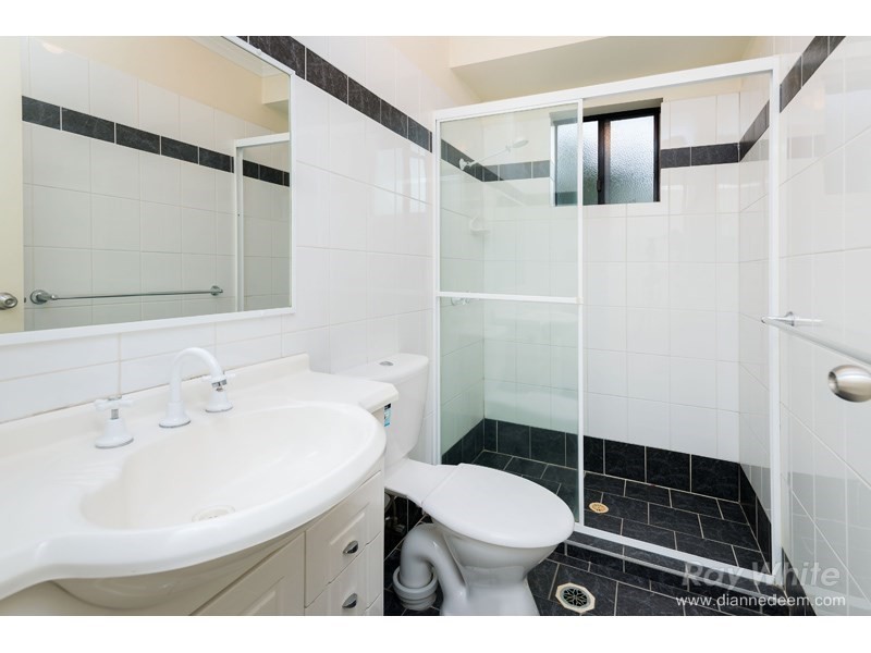 28/15 Dansie Street, Greenslopes QLD 4120