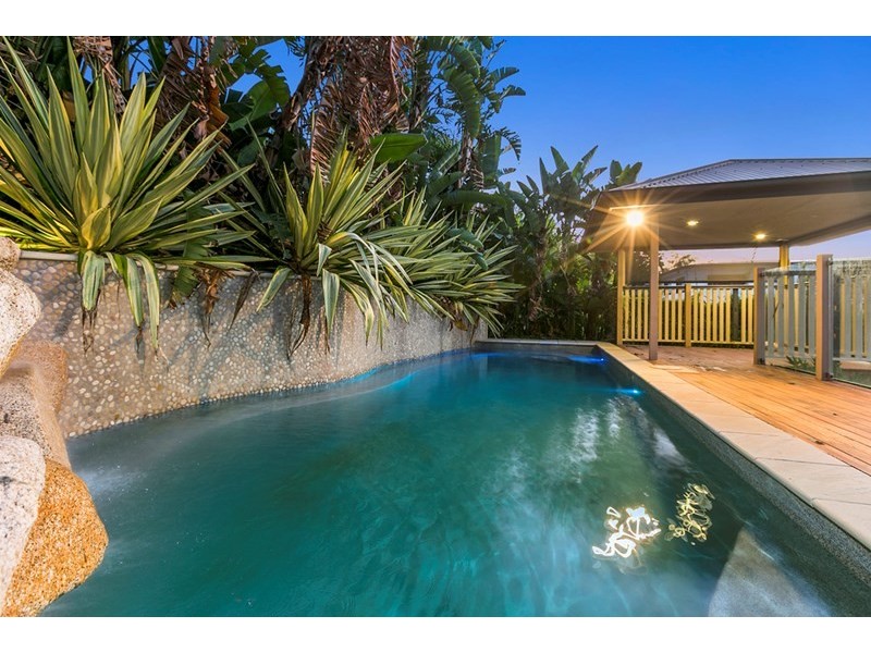 52 Latimer Street, Holland Park QLD 4121