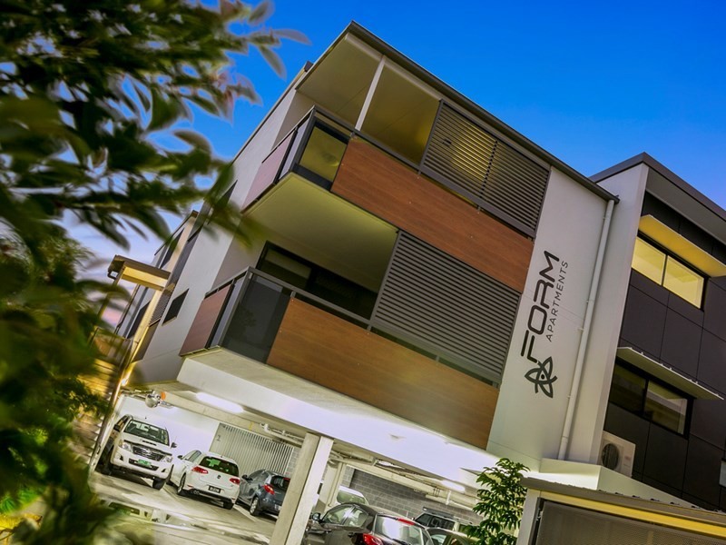 7/35 Crown Street, Holland Park West QLD 4121