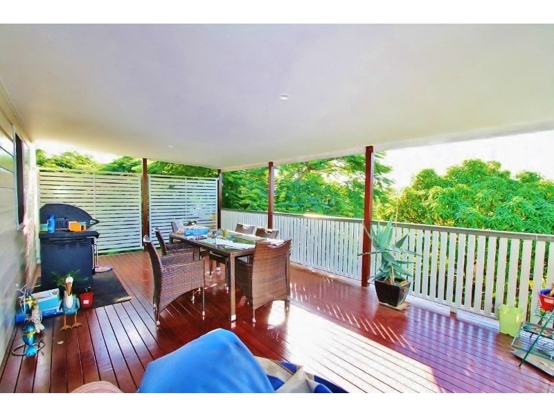 30 Harold Street, Holland Park QLD 4121