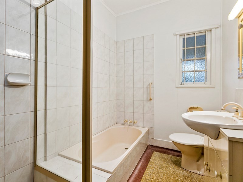 50 Broadwater Road, Mount Gravatt East QLD 4122