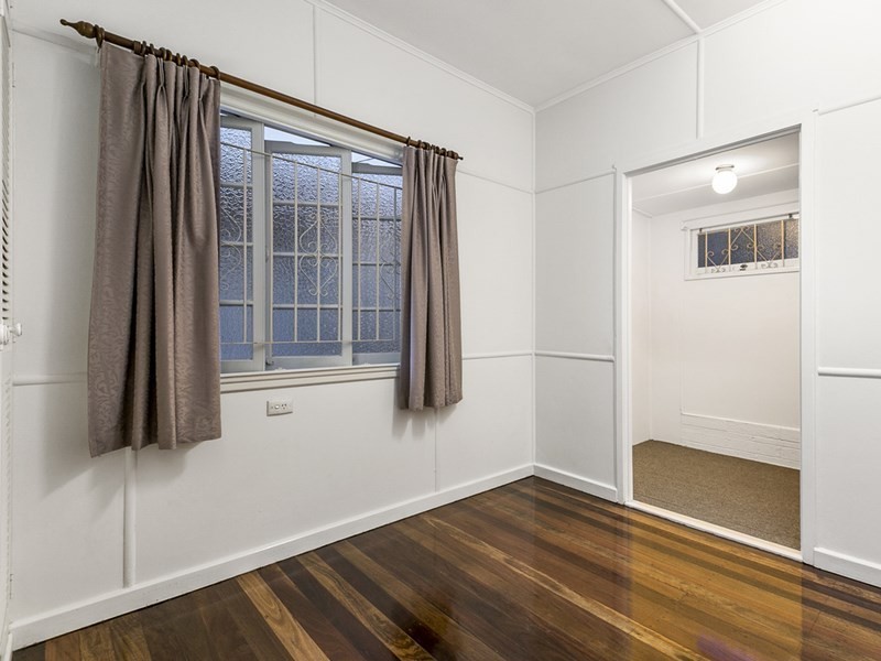 50 Broadwater Road, Mount Gravatt East QLD 4122