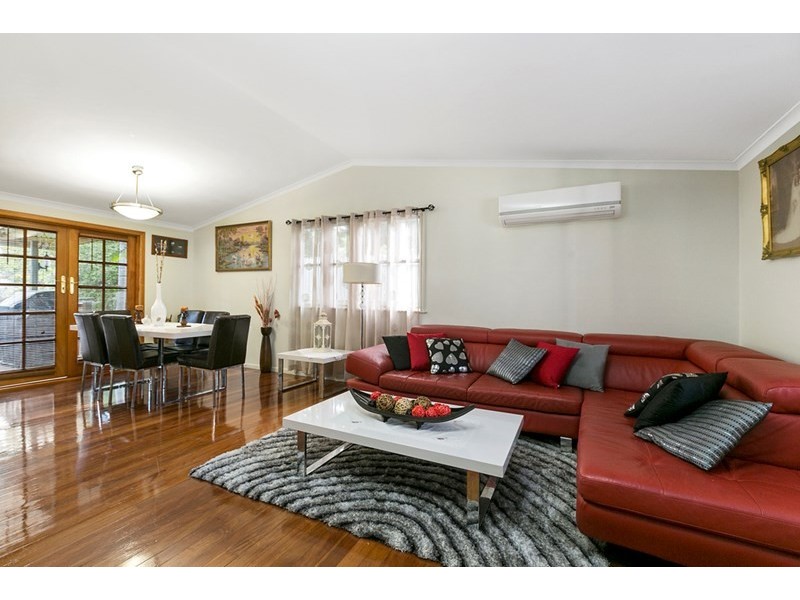 60 Latimer Street, Holland Park QLD 4121