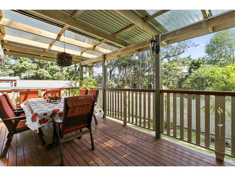 60 Latimer Street, Holland Park QLD 4121