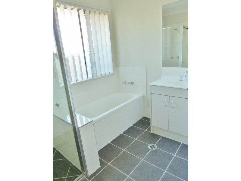 49 Richards Street, Loganlea QLD 4131