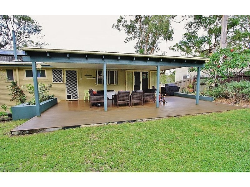 7 Baloo Street, Holland Park West QLD 4121