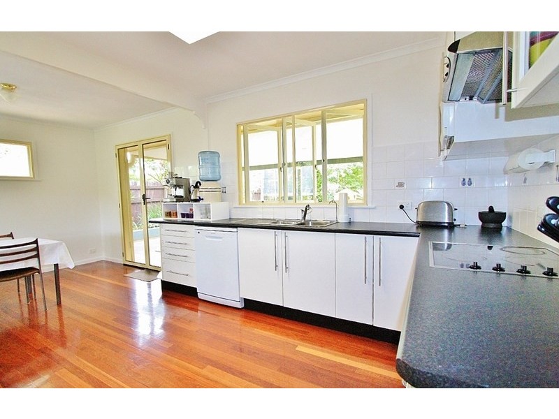 7 Baloo Street, Holland Park West QLD 4121