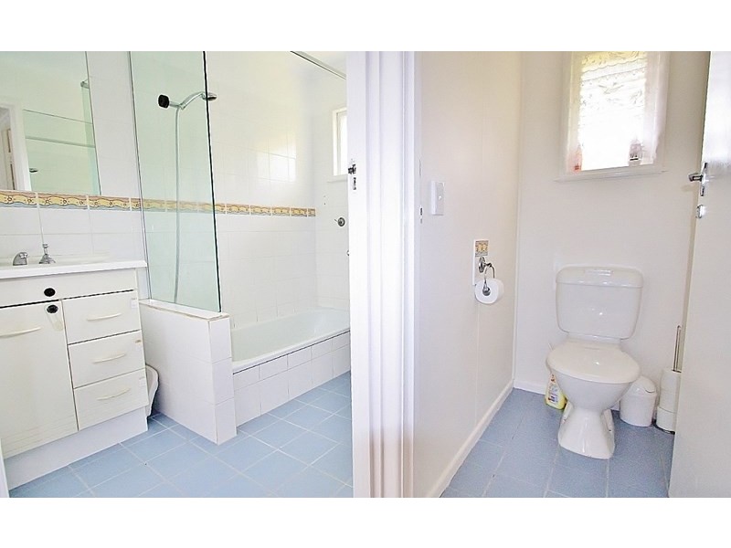 7 Baloo Street, Holland Park West QLD 4121