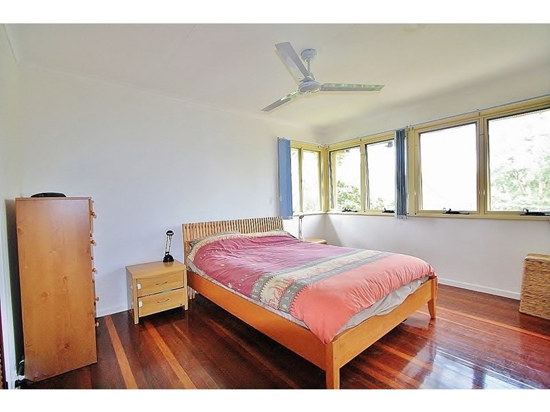 7 Baloo Street, Holland Park West QLD 4121