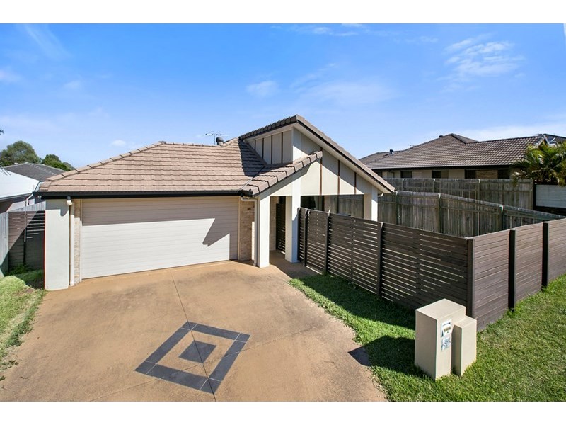 45 Lexey Crescent, Wakerley QLD 4154