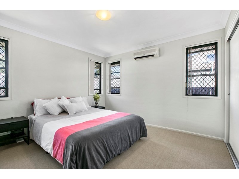 45 Lexey Crescent, Wakerley QLD 4154