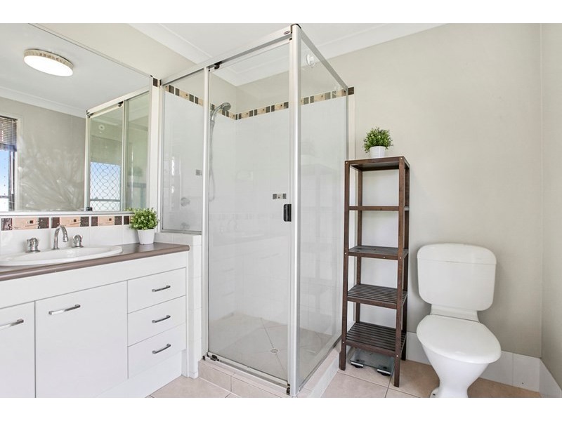 45 Lexey Crescent, Wakerley QLD 4154