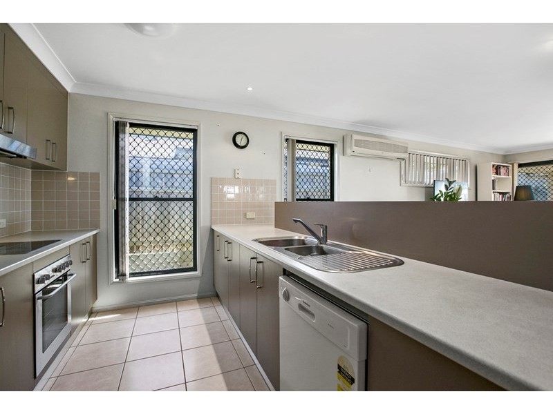 45 Lexey Crescent, Wakerley QLD 4154