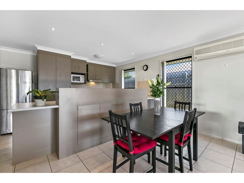 45 Lexey Crescent, Wakerley QLD 4154