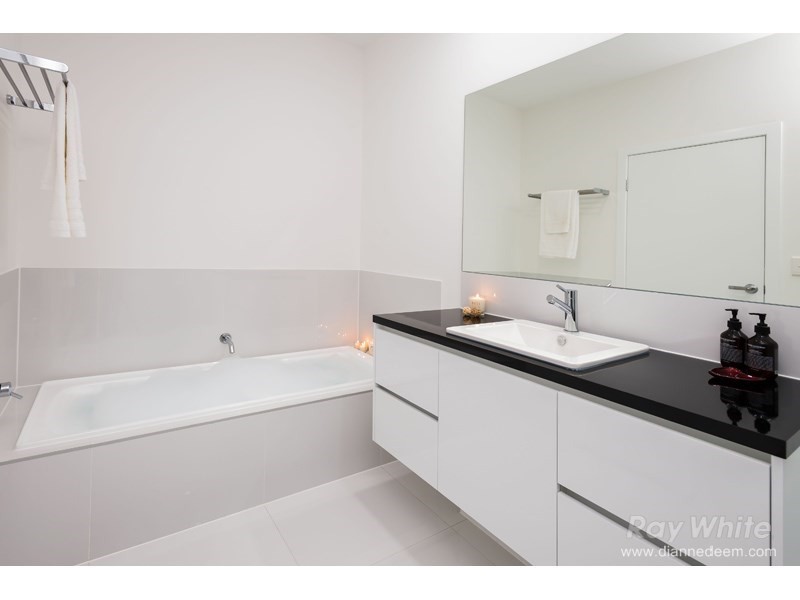 1 Roblyn Street, Mount Gravatt QLD 4122