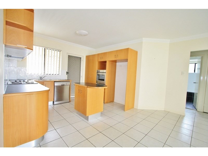 28/15 Dansie Street, Greenslopes QLD 4120