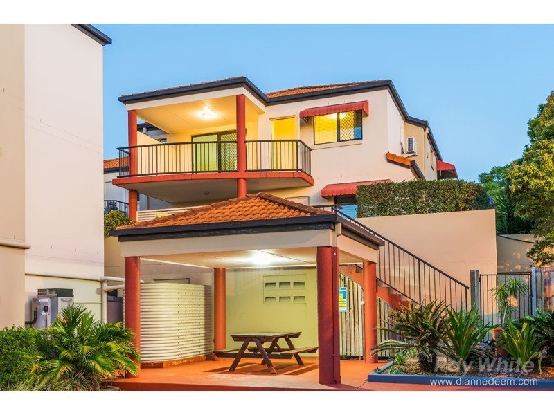 28/15 Dansie Street, Greenslopes QLD 4120