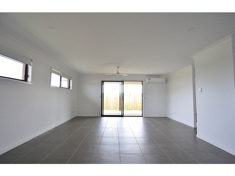 27 Augusta Boulevard, Pimpama QLD 4209