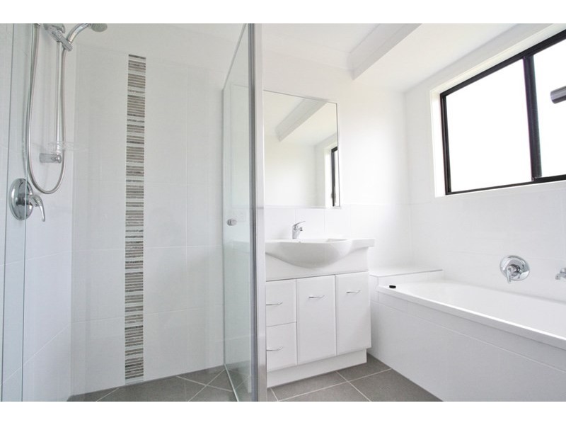 27 Augusta Boulevard, Pimpama QLD 4209