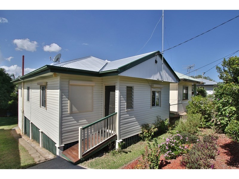 16 Corn Street, Holland Park West QLD 4121