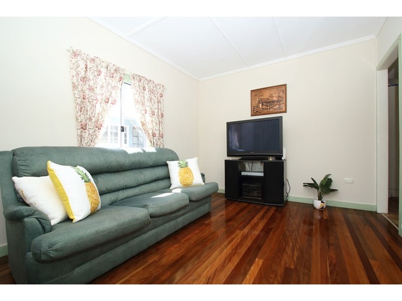 16 Corn Street, Holland Park West QLD 4121