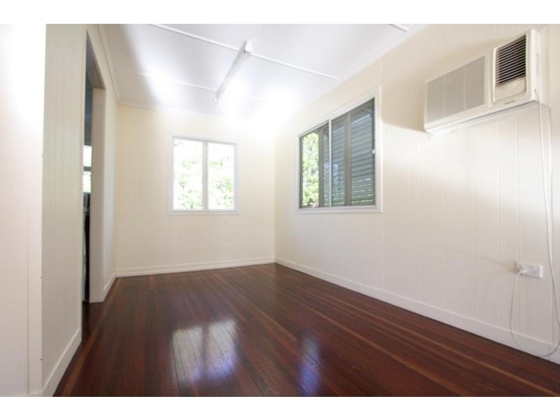 174 Sterculia Avenue, Holland Park West QLD 4121