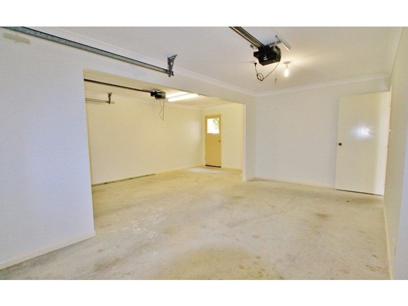 8 Hira Close, Calamvale QLD 4116