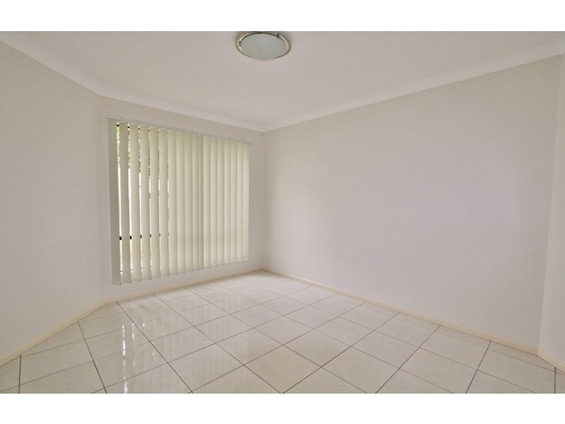 8 Hira Close, Calamvale QLD 4116