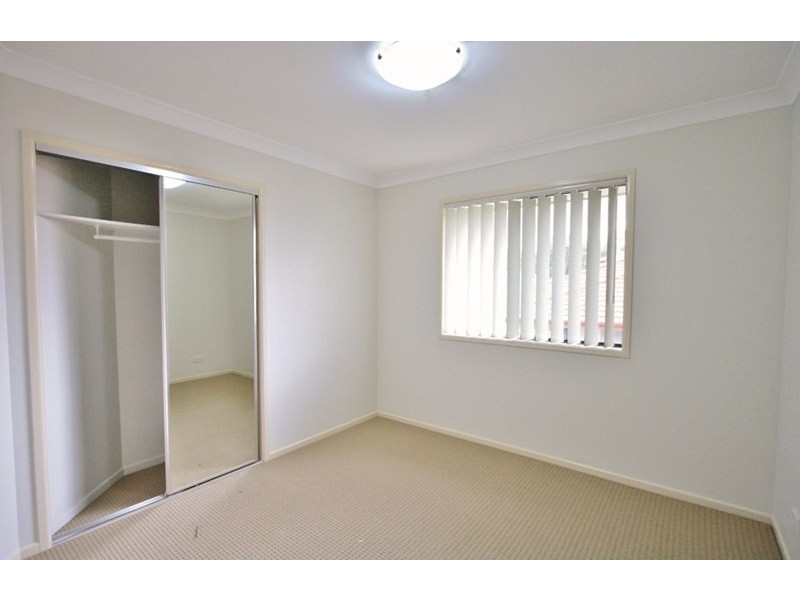 8 Hira Close, Calamvale QLD 4116