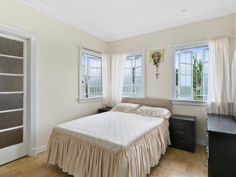 78 Harold Street, Holland Park QLD 4121