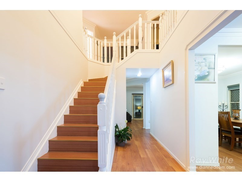 82 Nardie Street, Eight Mile Plains QLD 4113