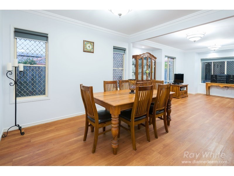 82 Nardie Street, Eight Mile Plains QLD 4113